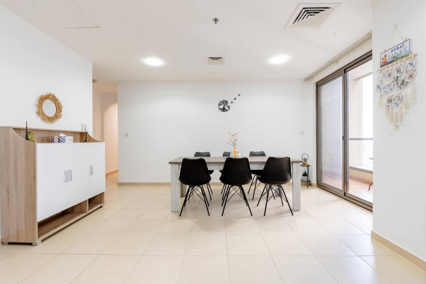 Moonlight Hostel Jbr - 2Min Walk To Jbr Beach - Gym - 2Min Metro Station - Poll 迪拜 外观 照片