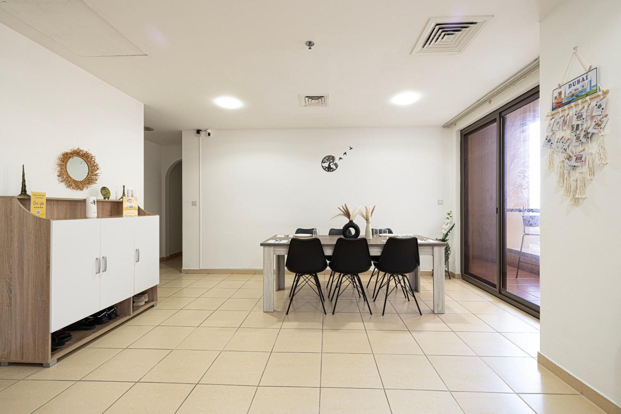Moonlight Hostel Jbr - 2Min Walk To Jbr Beach - Gym - 2Min Metro Station - Poll 迪拜 外观 照片